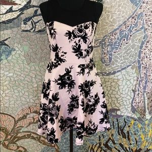 Trixxi dress